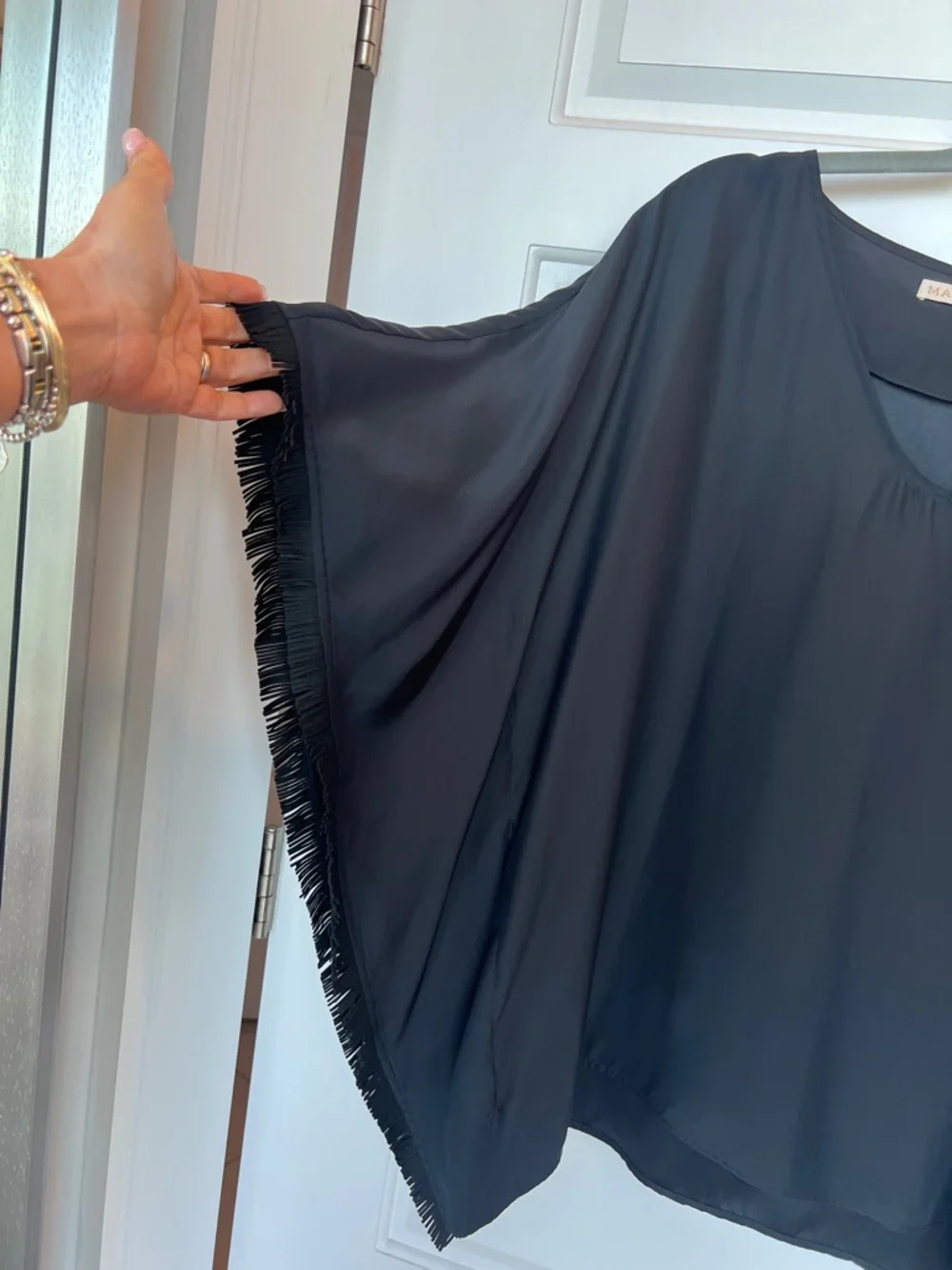 Marie Oliver Black Fringe Dolman Sleeve Silk Top size S - Picture 4 of 7